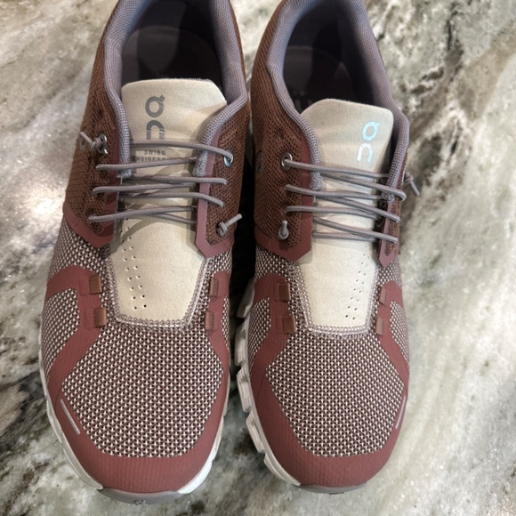 Cloud 5 - Picture 2 of 4